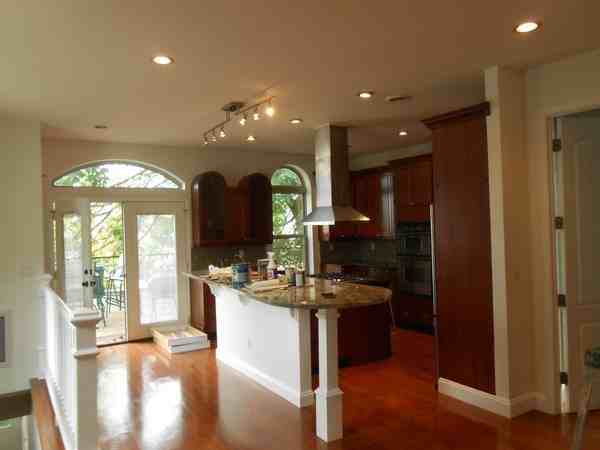 922 S 3rd St - Photo 3 of 5