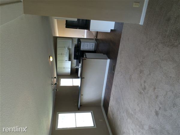 83 Holly Hills Ln - Photo 2 of 12