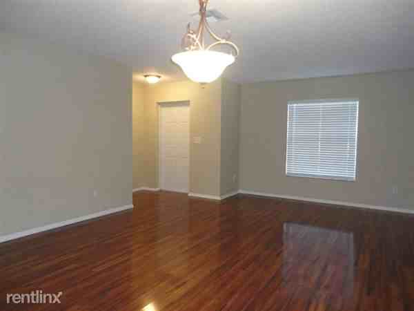 2147 Odessa - Photo 2 of 10