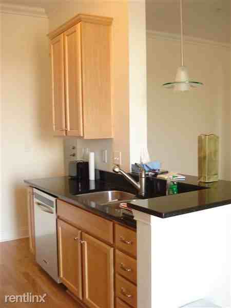 Hudson - Photo 2 of 12