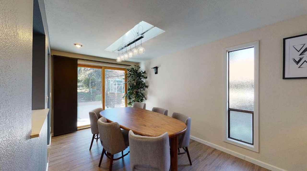 Contemporary West Seattle home with large deck - Photo 7 of 18