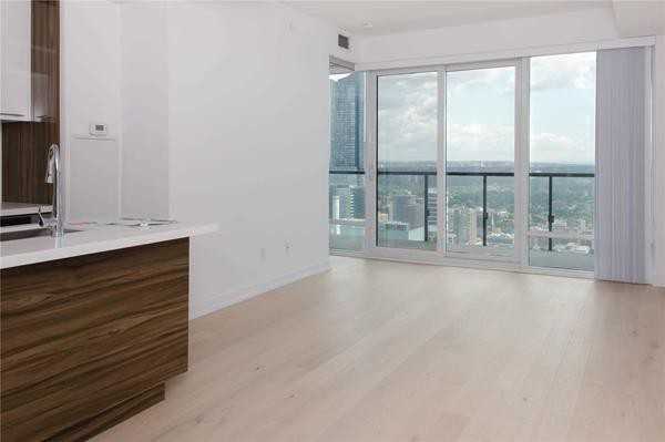 488 University Avenue #4605