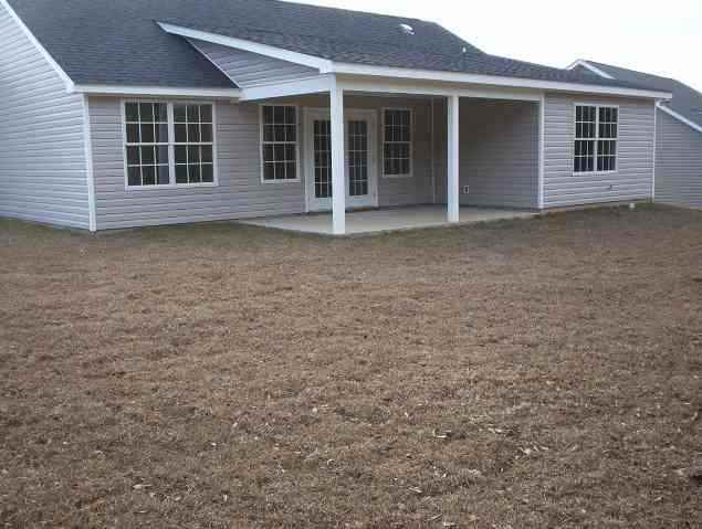 333 N Charles Willis Dr - Photo 2 of 33