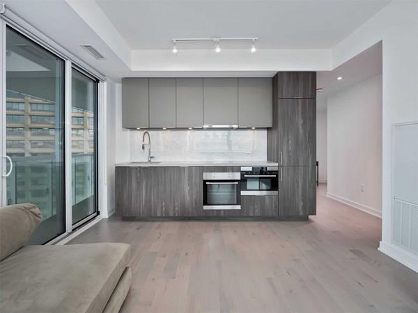 15 Queens Quay East #2304