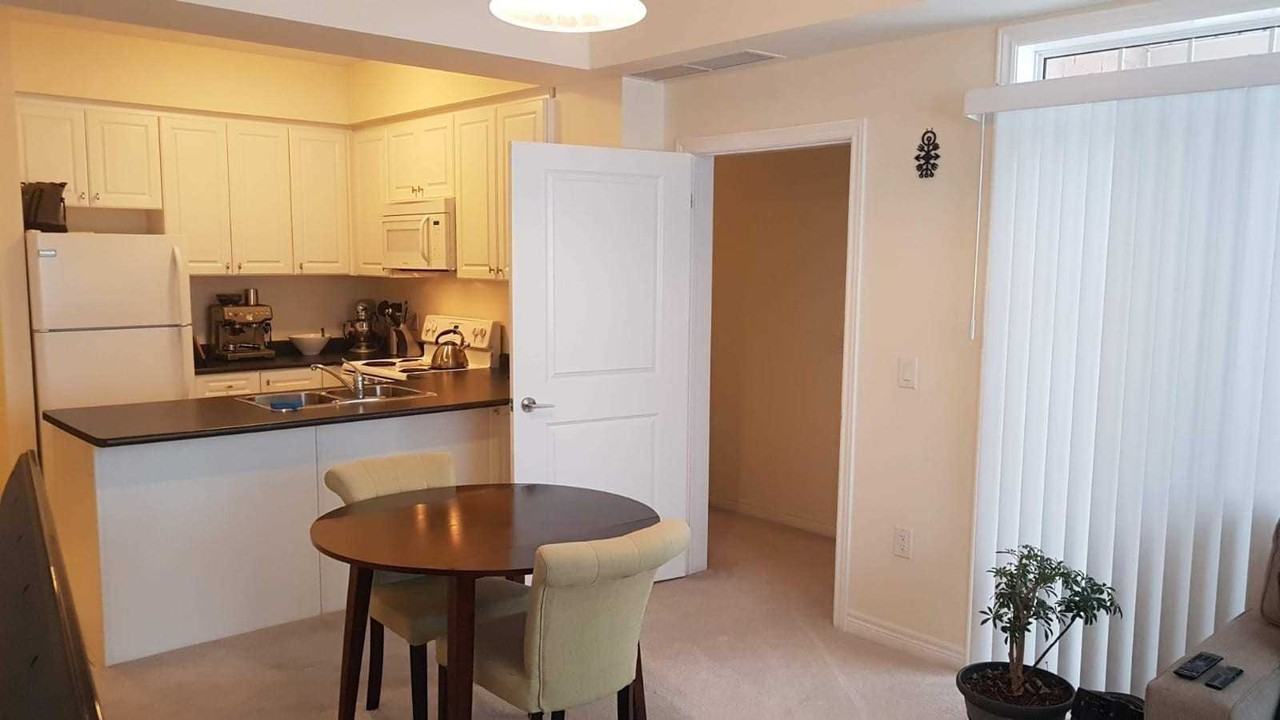 272 Georgian Drive - Photo 2 of 18