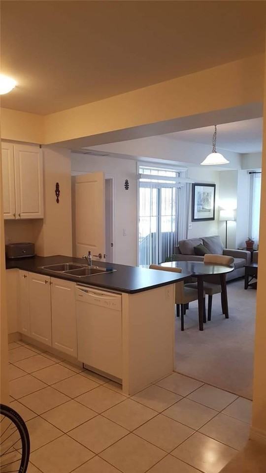 272 Georgian Drive - Photo 3 of 18