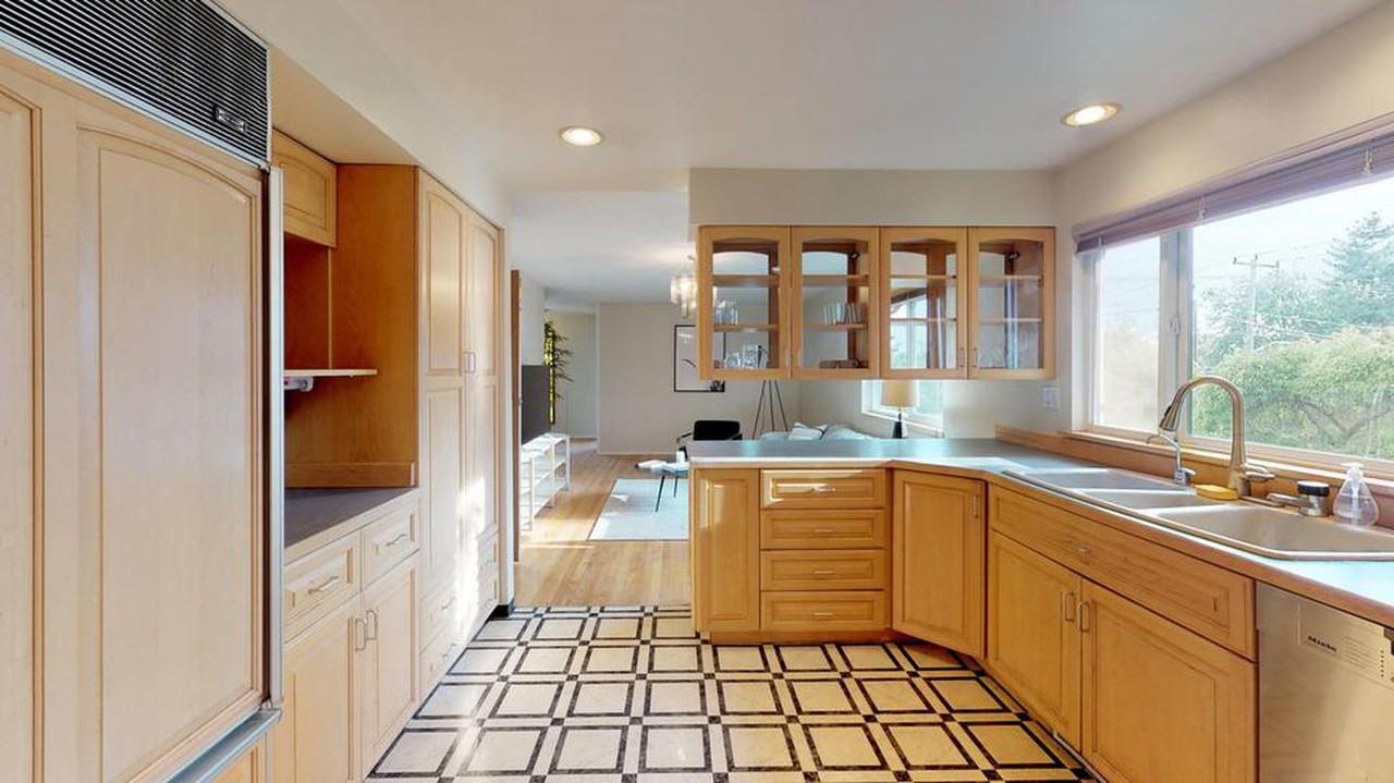 Bright and airy Greenwood home with beautiful backyard - Photo 5 of 14