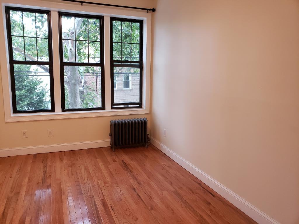 2150 Chatterton Avenue #2f - Photo 2 of 5