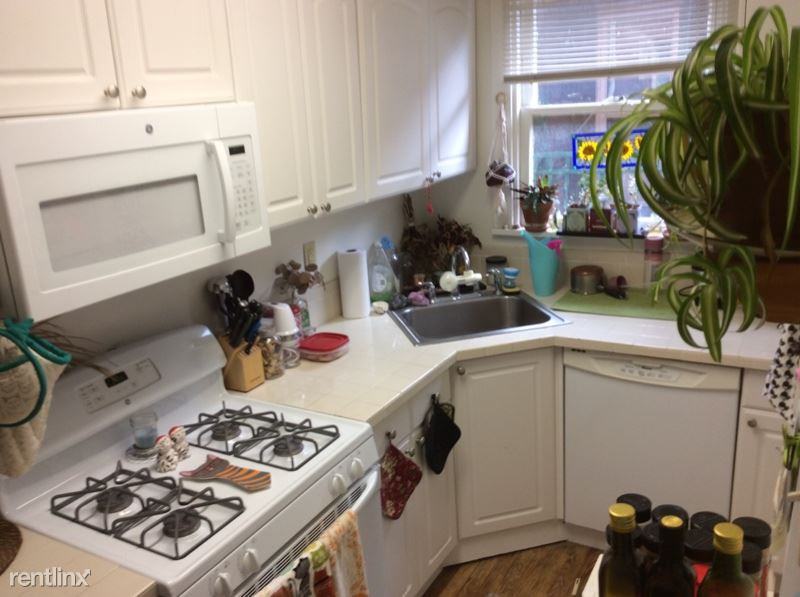 100 Biddle Ave - Photo 2 of 7