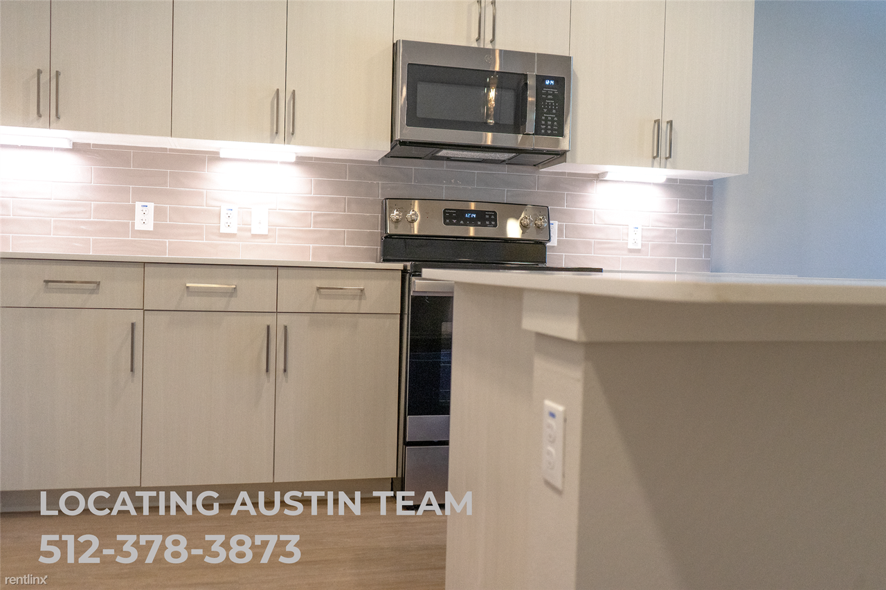 8205 S Congress Ave - Photo 3 of 8