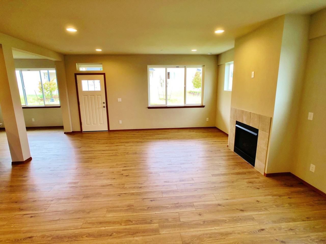 2383 Yulan Walk - Photo 2 of 22