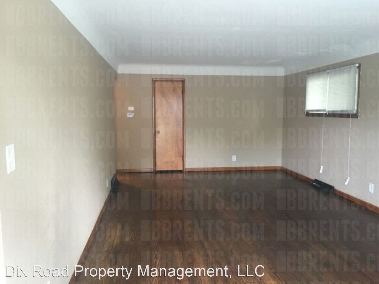 677 Mark Ave - Photo 2 of 11