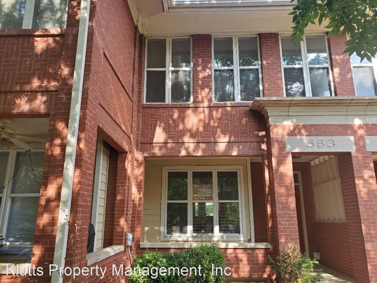 563 E 9th St - Photo 2 of 24