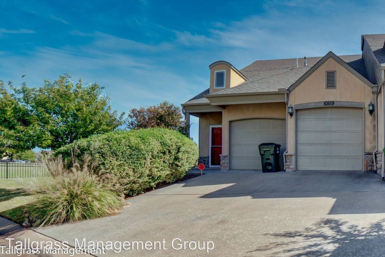 10519 N 139th East Ave - Photo 2 of 26