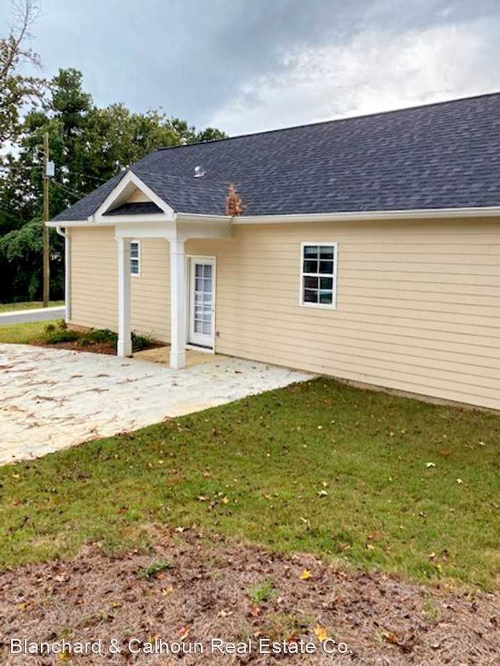 Elizabeth Court - Photo 3 of 22