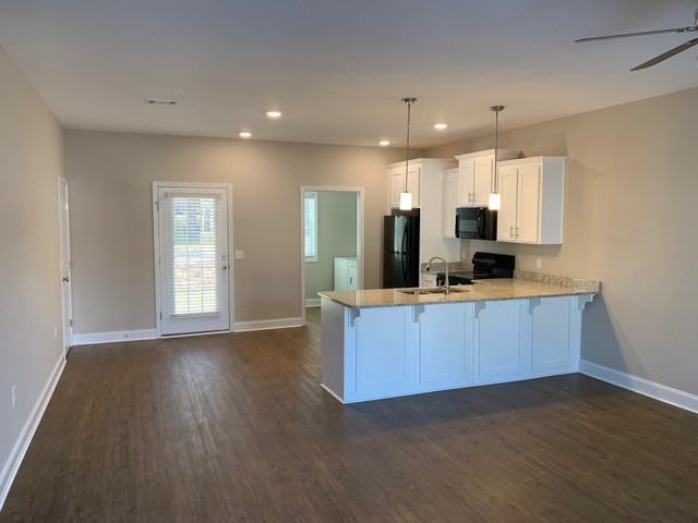 120 Highlands Crossing Blvd