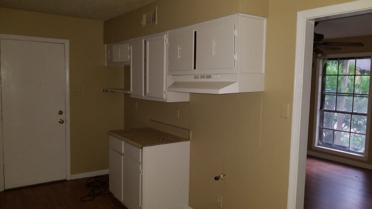 5268 Braden Dr - Photo 3 of 8