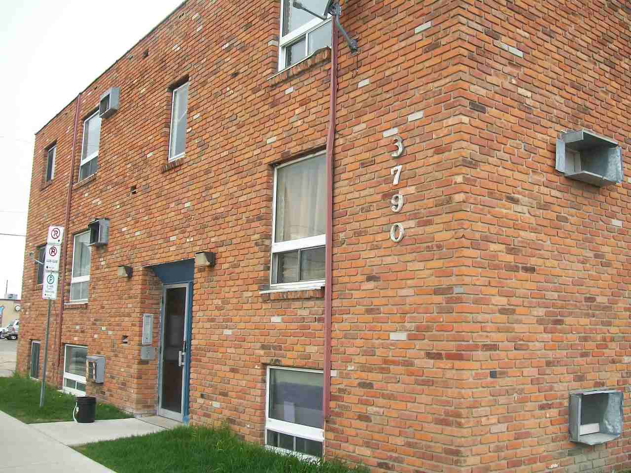 3790 Seminole St Apartments in Ford City, Windsor, ON N8Y 1Y6 Zumper