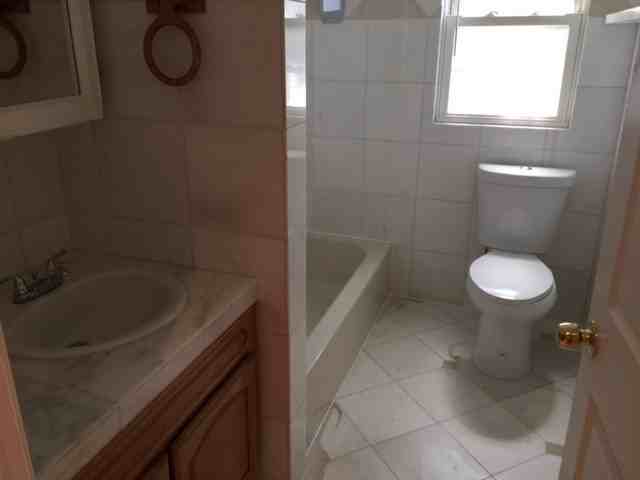 4635 Oldenburg Ave - Photo 7 of 19