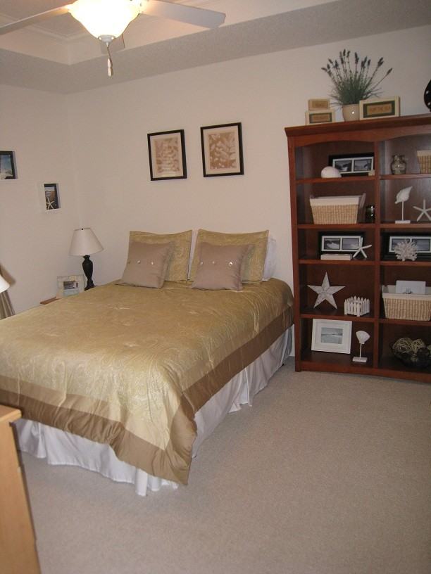 1801 Bowman Lane - Photo 2 of 9