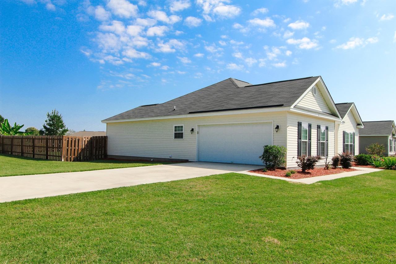 147 Stonebrook Way - Photo 2 of 50