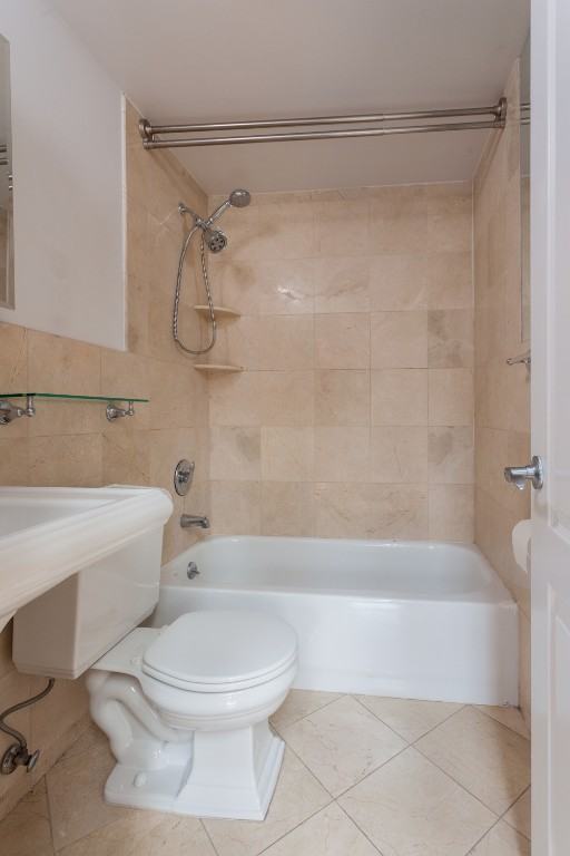 West 21st Street #7 - Photo 6 of 8