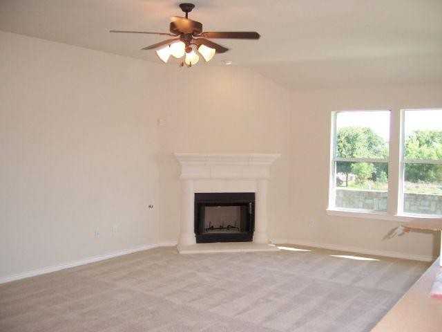 5205 Lake Bend Dr - Photo 2 of 7