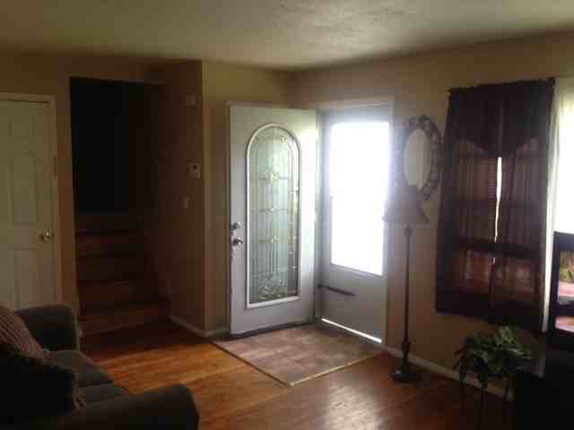 4609 E 40th St - Photo 2 of 10