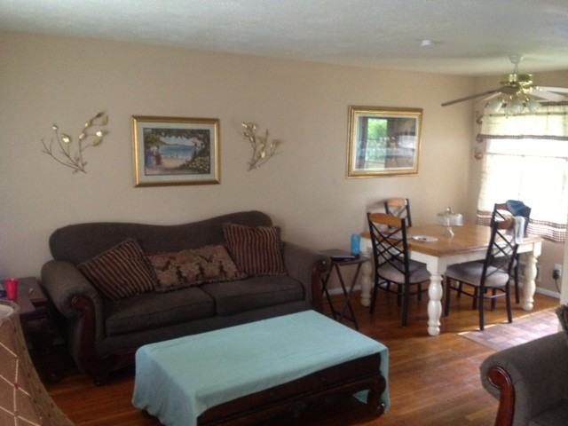 4609 E 40th St - Photo 3 of 10