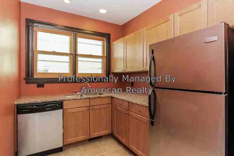 333 Eureka Ave Se - Photo 3 of 14