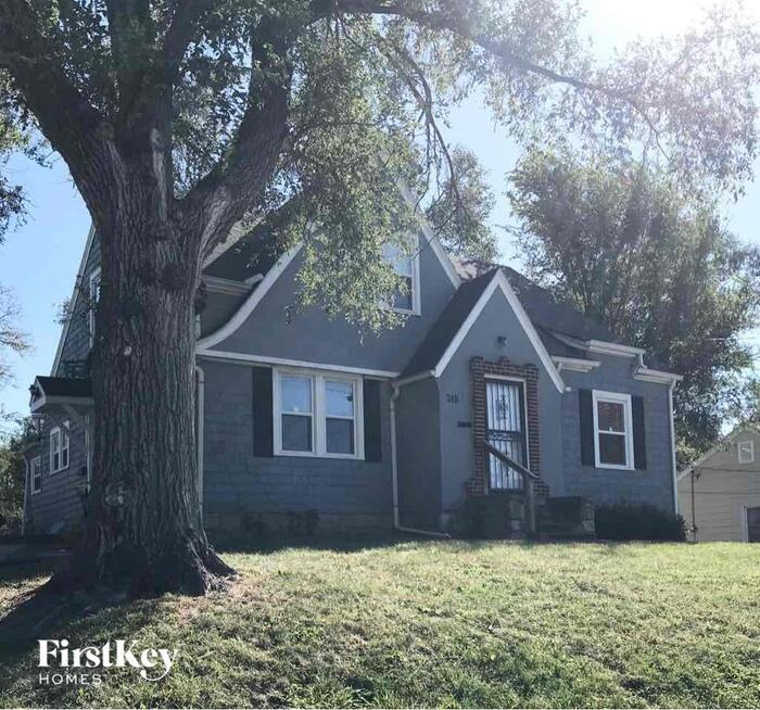 215 S Kimball St - Photo 3 of 13