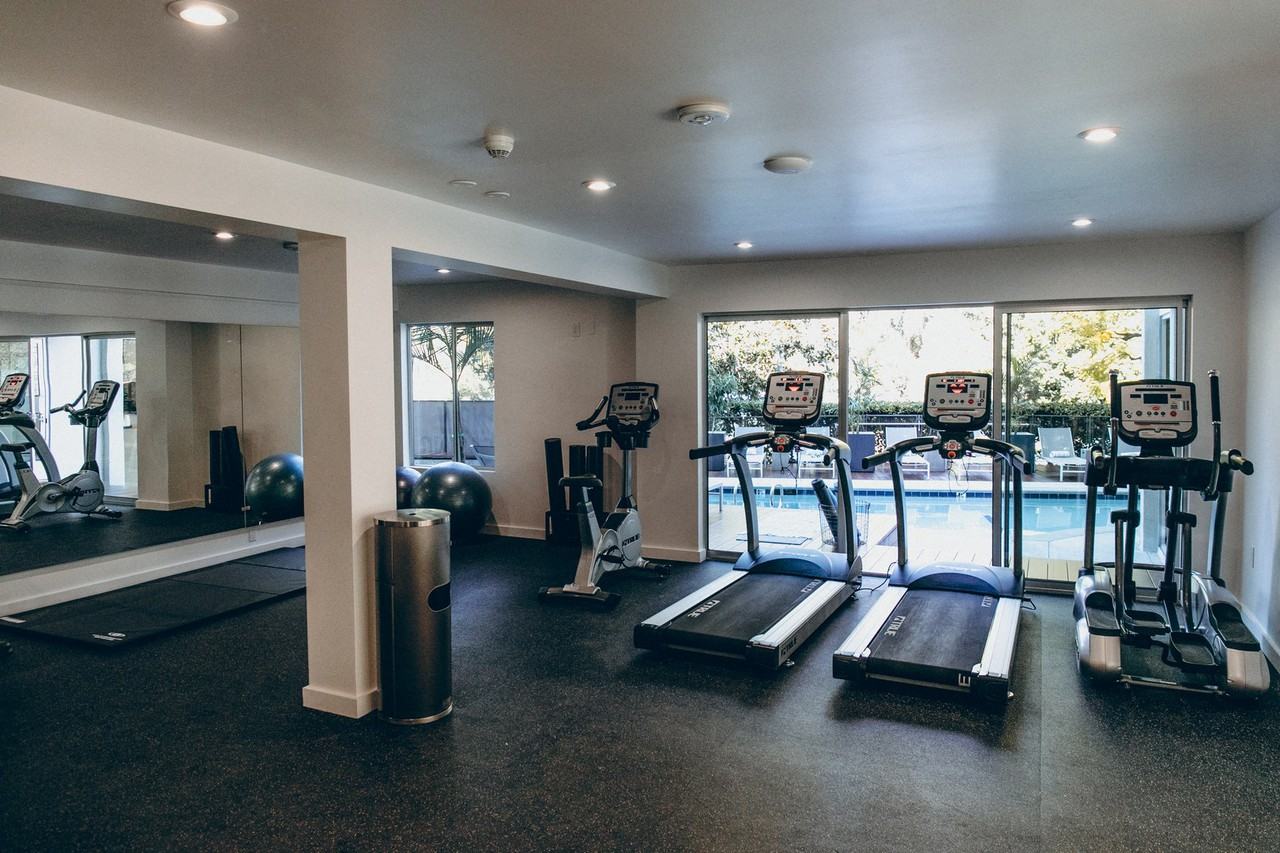 eight70 - Photo 5 of 136