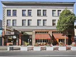 featured image of 1128 Valencia St