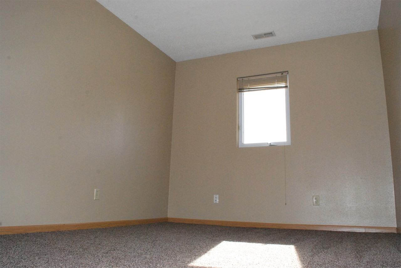 941  M Street SW - 3 - Photo 3 of 11