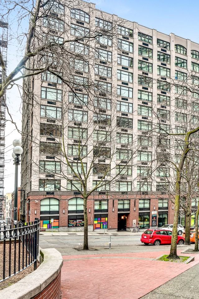 Quintessa Apartments - Photo 2 of 19