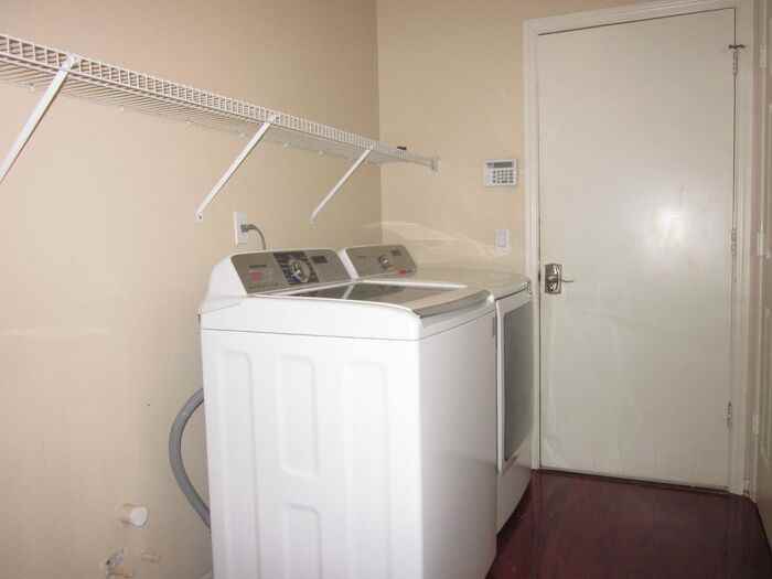 10209 Thicket Point Way - Photo 3 of 16
