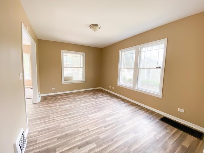 722 Jackson St - Photo 3 of 11