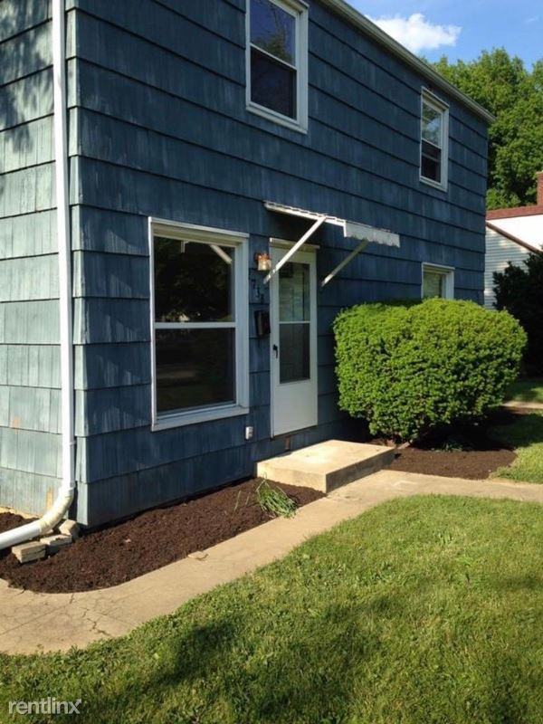 2738 Ruhl Ave - Photo 3 of 15