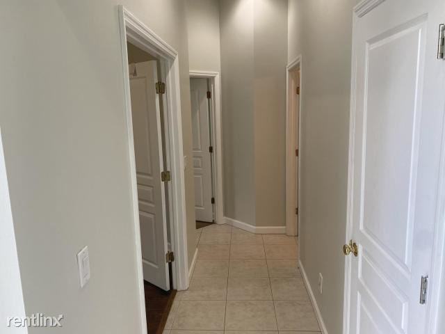 10832 Sw Stephanie Way - Photo 3 of 8