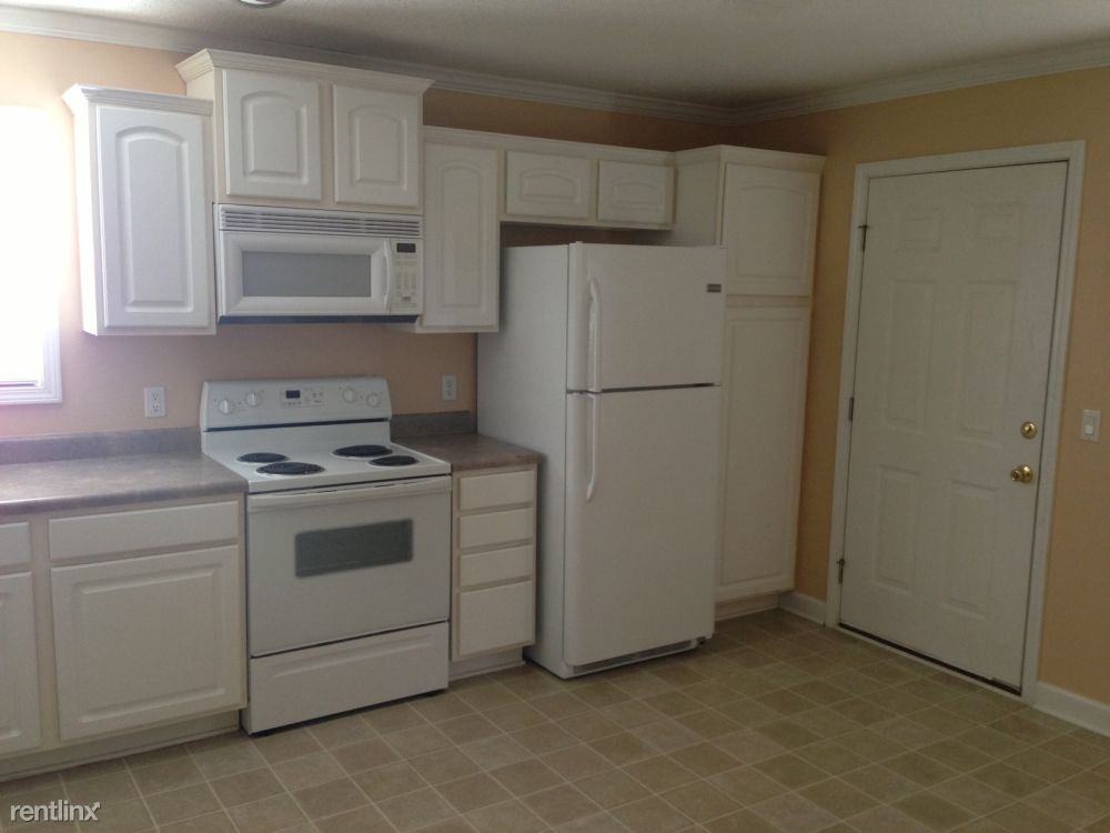 19133 N Clairmonte St - Photo 2 of 6