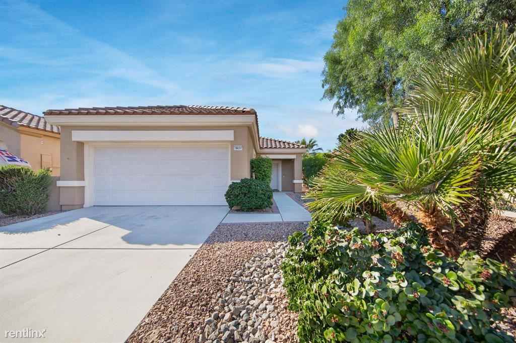 78637 Rockwell Cir - Photo 2 of 11