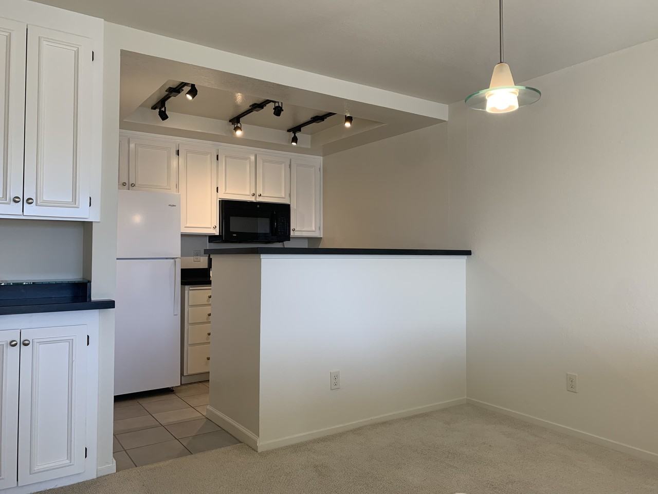 518 Seaver Dr - Photo 3 of 18