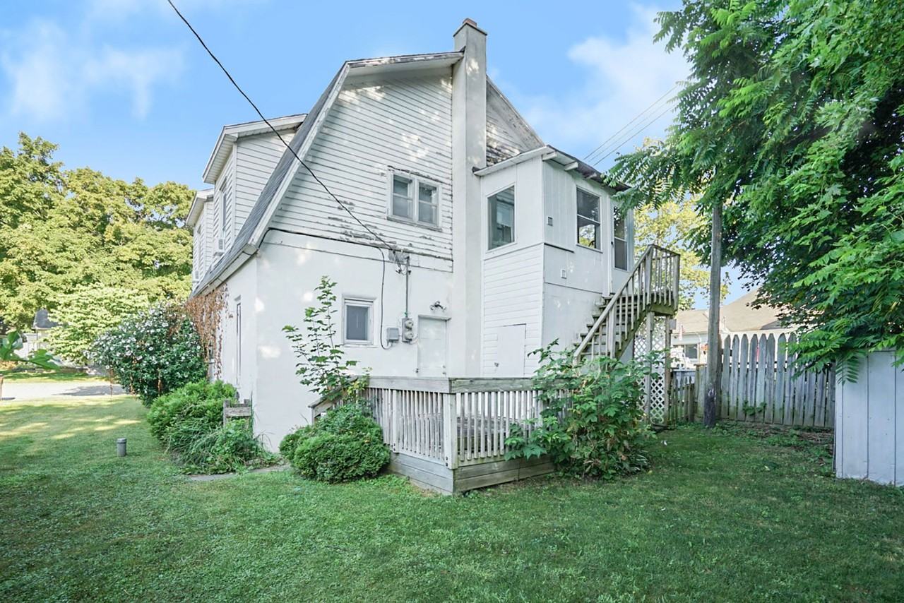 125 Church St Se - Photo 2 of 15