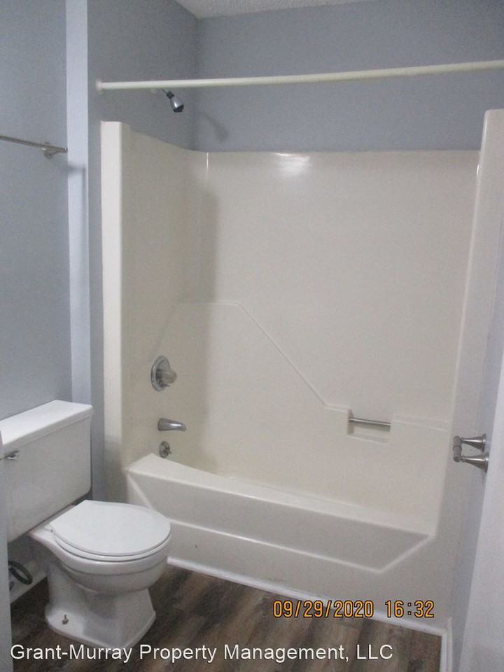 6319 Norton Dr - Photo 2 of 10