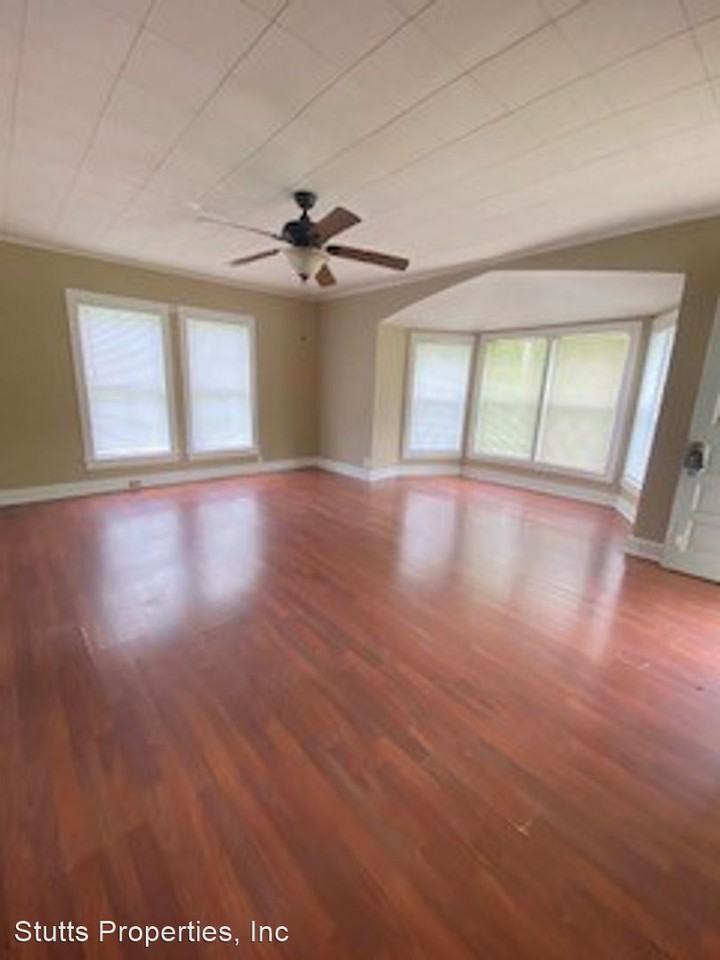 305 Alabama St - Photo 2 of 13