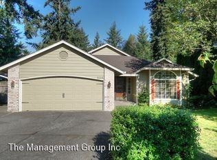 820 Ne 154th Ave - Photo 2 of 27