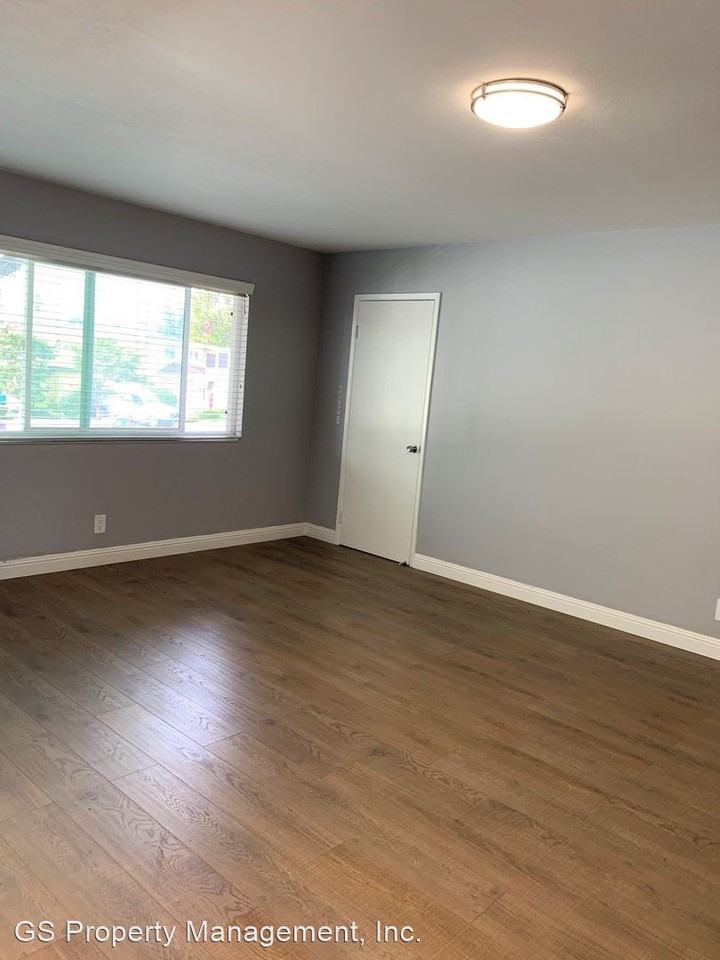 2129 Monroe Street - Photo 3 of 16