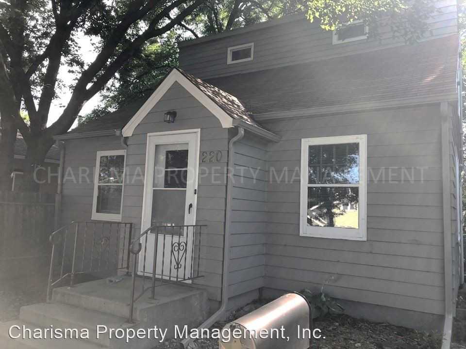 220 N Covell Ave - Photo 3 of 37