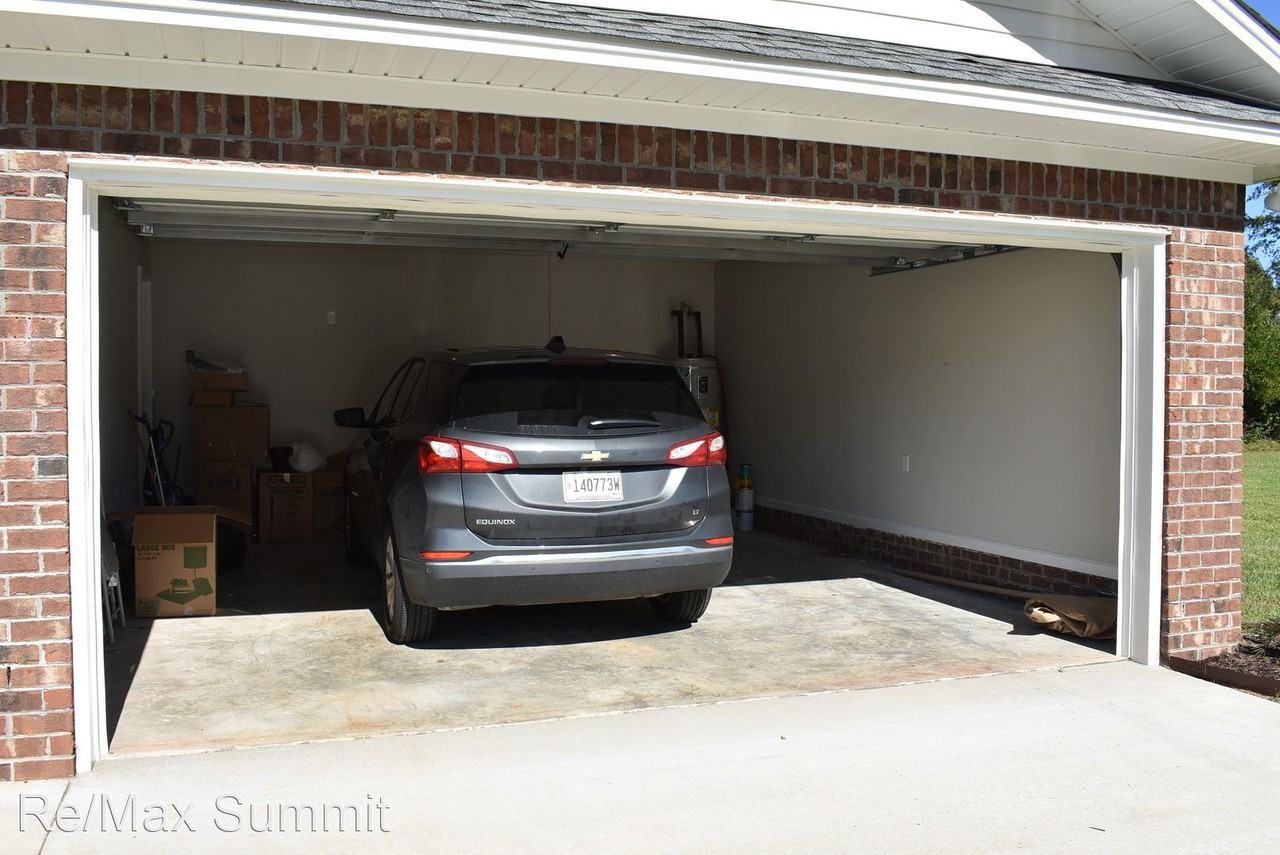 3315 Bluff St - Photo 3 of 31