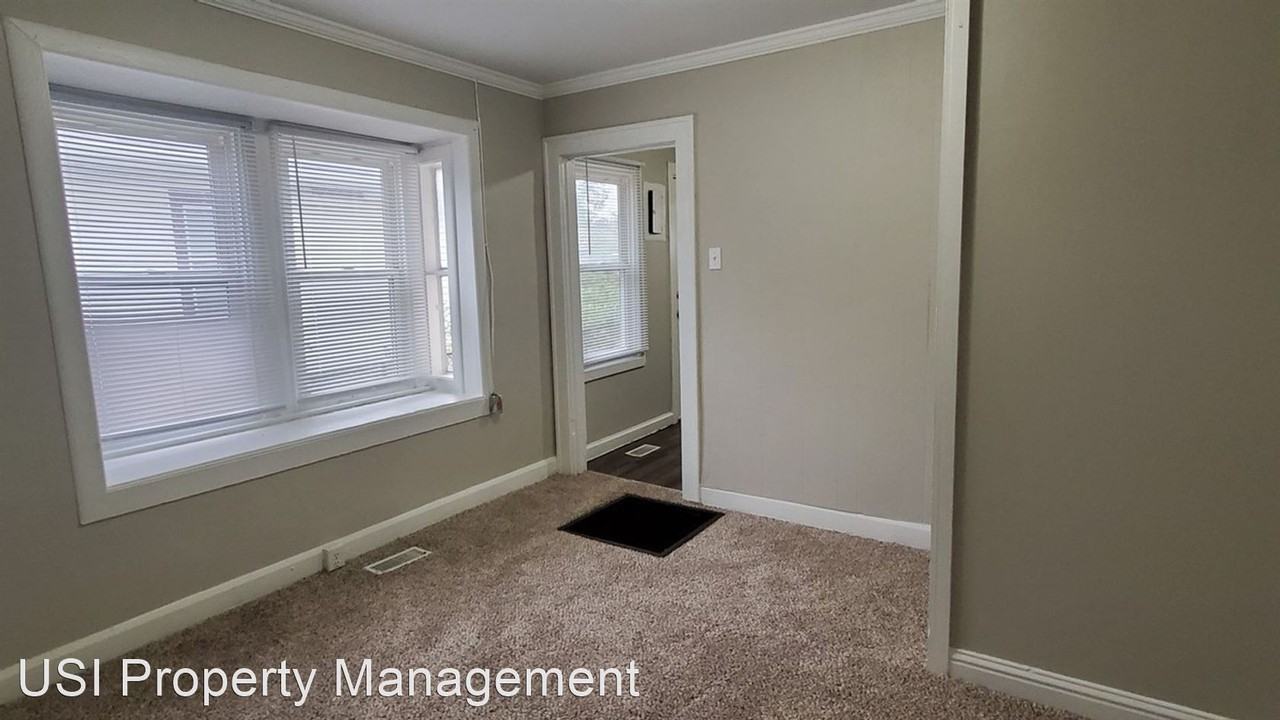 1707-1709 E. Tabor St. - Photo 3 of 8